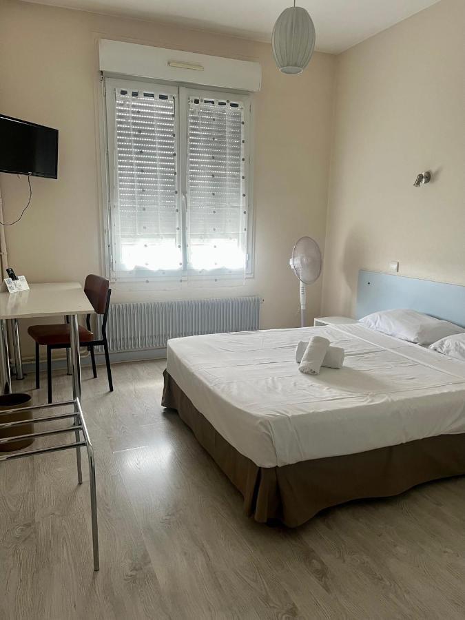 מלון Saint-Loup  Le Relais De La Route Bleue מראה חיצוני תמונה