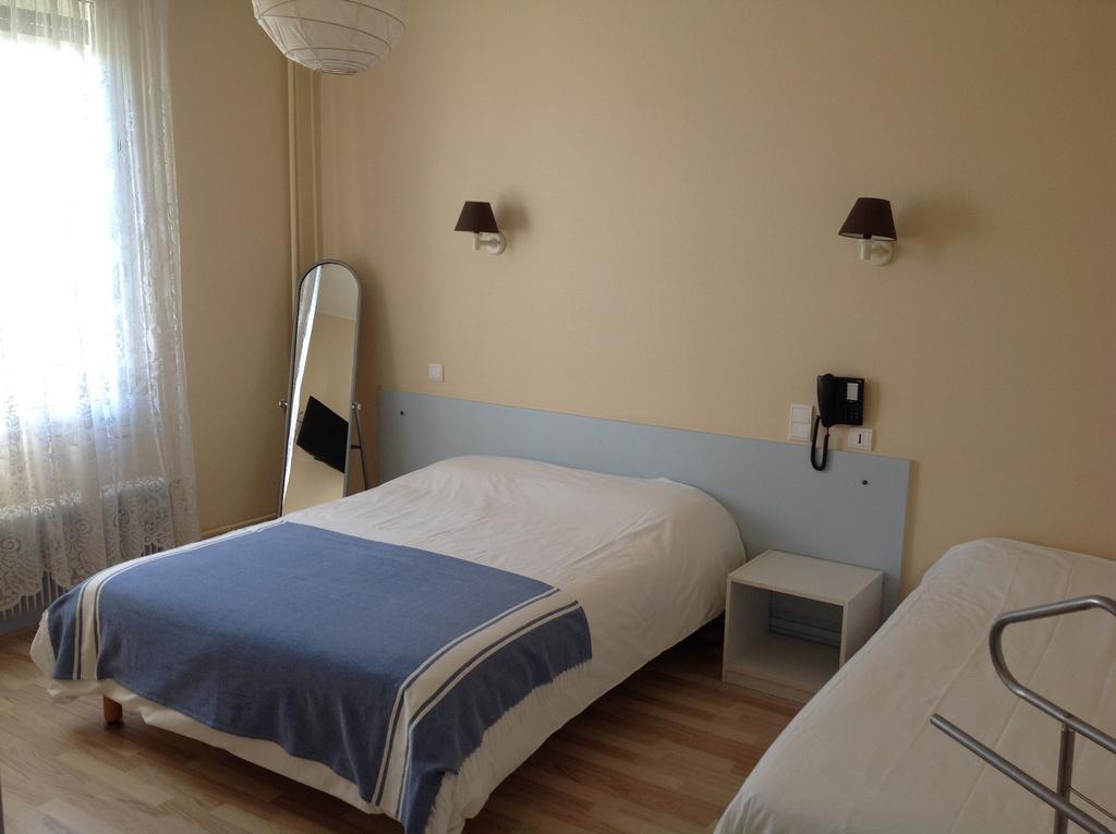 מלון Saint-Loup  Le Relais De La Route Bleue מראה חיצוני תמונה