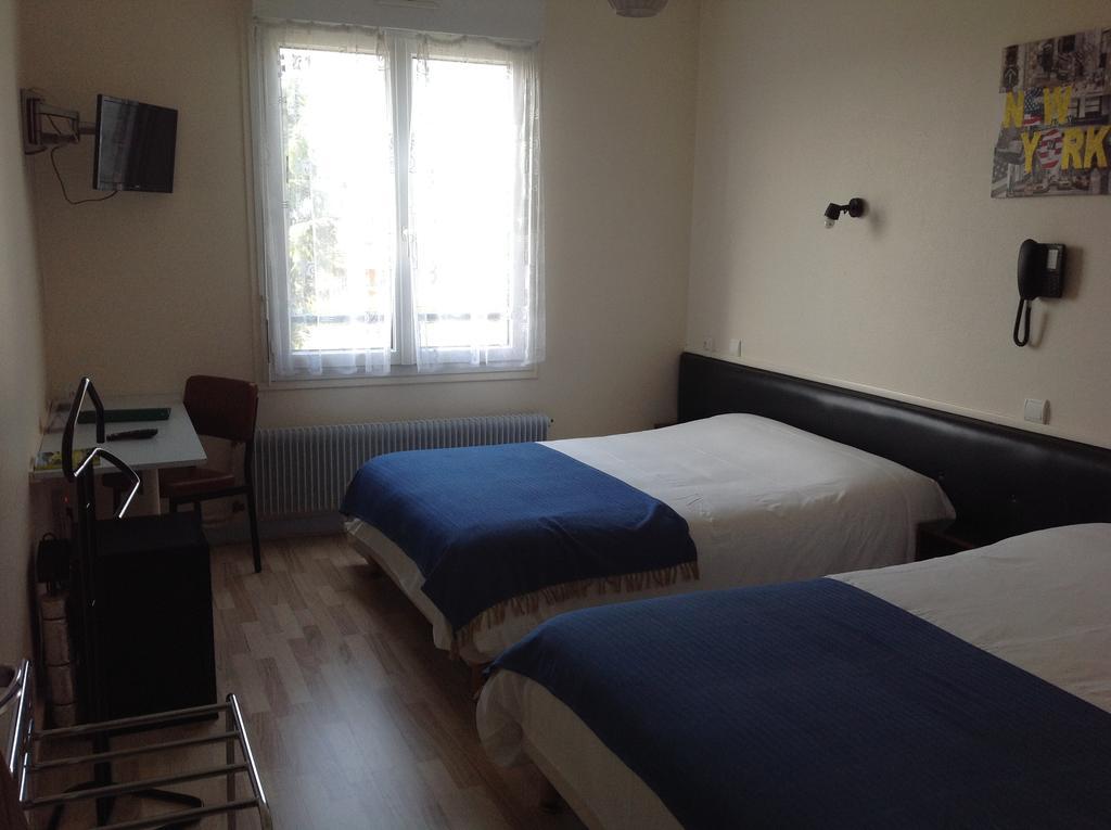 מלון Saint-Loup  Le Relais De La Route Bleue מראה חיצוני תמונה